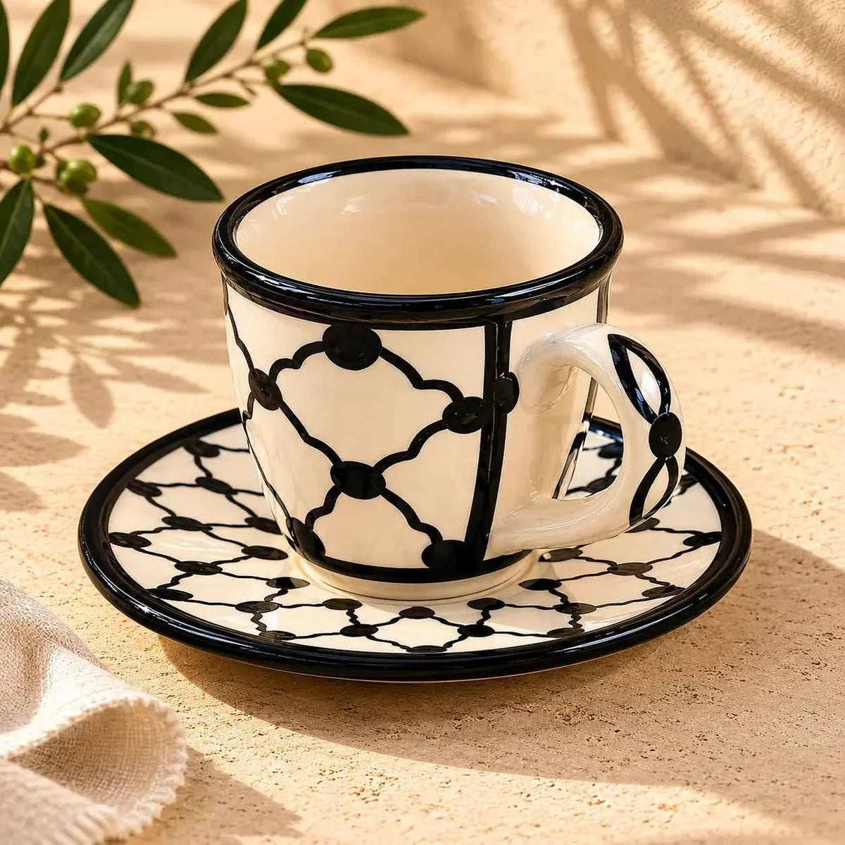 Palestinian Kuffia Arabic Coffee Cup Set – 6 Ceramic Cups & Saucers